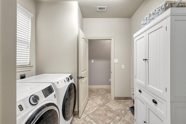 6 Twig Corner Court, The Woodlands, TX 77375