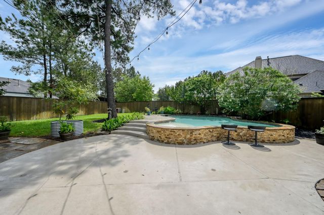 6 Twig Corner Court, The Woodlands, TX 77375