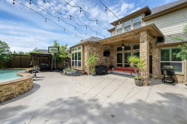 6 Twig Corner Court, The Woodlands, TX 77375