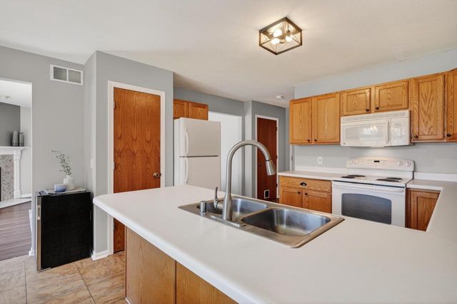 310 W Clover Lane, Cottage Grove, WI 53527