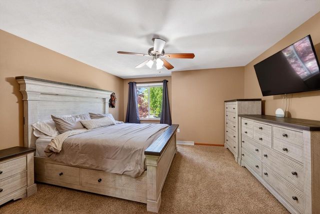 310 W Clover Lane, Cottage Grove, WI 53527