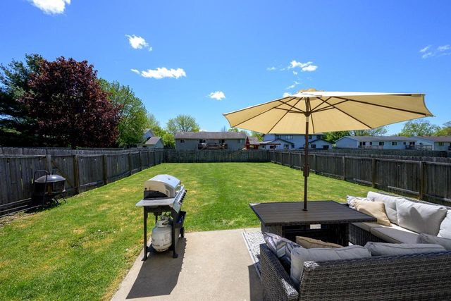 310 W Clover Lane, Cottage Grove, WI 53527