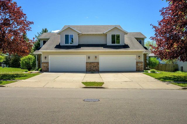 310 W Clover Lane, Cottage Grove, WI 53527