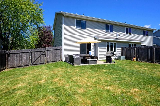 310 W Clover Lane, Cottage Grove, WI 53527