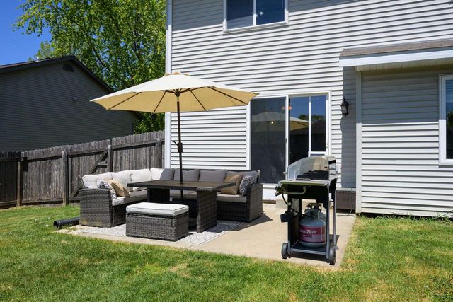 310 W Clover Lane, Cottage Grove, WI 53527