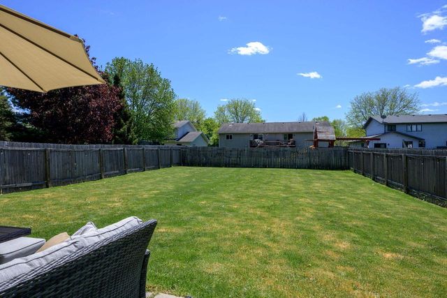 310 W Clover Lane, Cottage Grove, WI 53527