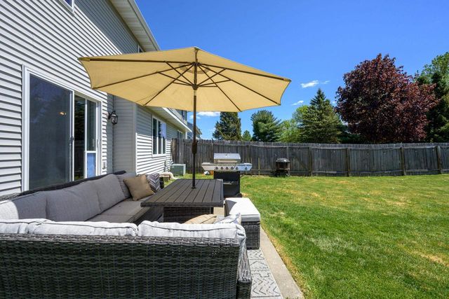 310 W Clover Lane, Cottage Grove, WI 53527