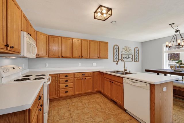 310 W Clover Lane, Cottage Grove, WI 53527