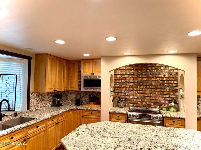 1616 Belarra Drive, Minden, NV 89423