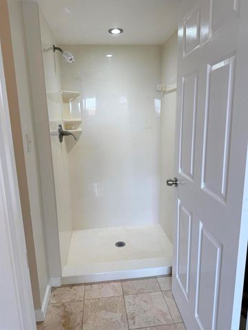 2050 Oleander Boulevard 6-202, Fort Pierce, FL 34950