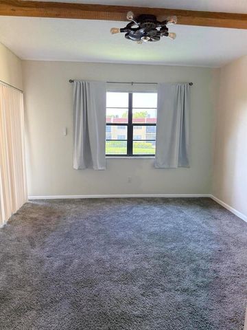 2050 Oleander Boulevard 6-202, Fort Pierce, FL 34950