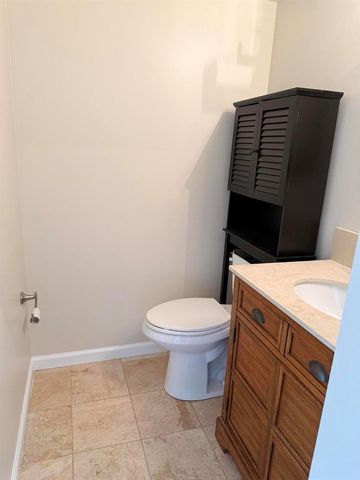 2050 Oleander Boulevard 6-202, Fort Pierce, FL 34950