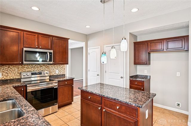 4076 Spicebush Drive, Tipp City, OH 45371