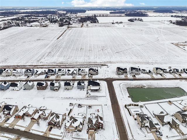 4076 Spicebush Drive, Tipp City, OH 45371