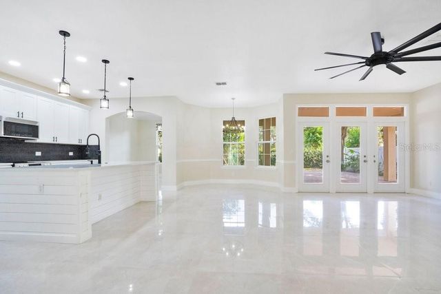 6615 HELMSLEY CIRCLE, Windermere, FL 34786