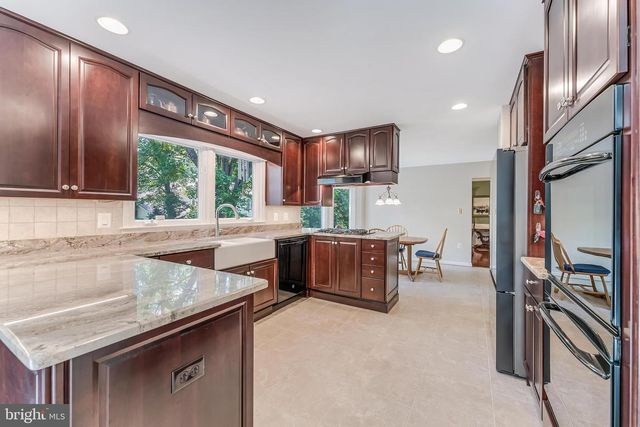 13456 COBRA CT, Herndon, VA 20171