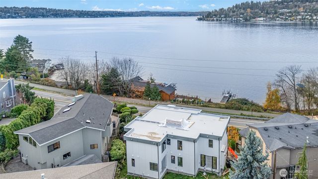 3312 Lake Washington Boulevard N, Renton, WA 98056