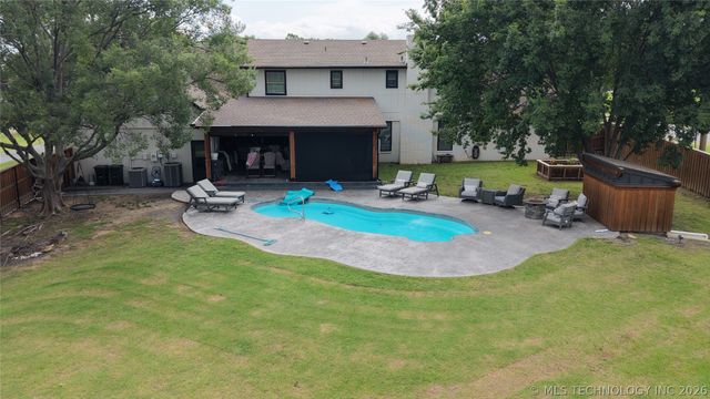 3349 Hardy Springs, Mcalester, OK 74501