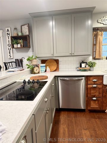 3349 Hardy Springs, Mcalester, OK 74501