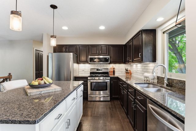 14000 75th Place N, Maple Grove, MN 55311