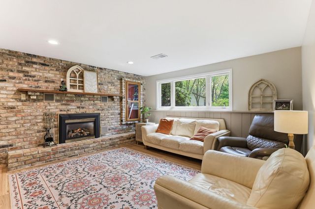 14000 75th Place N, Maple Grove, MN 55311
