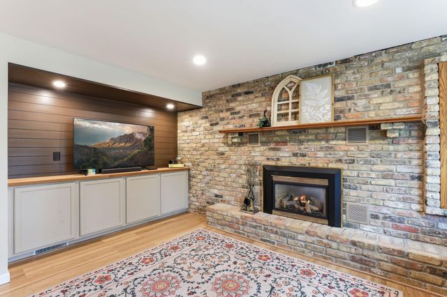 14000 75th Place N, Maple Grove, MN 55311