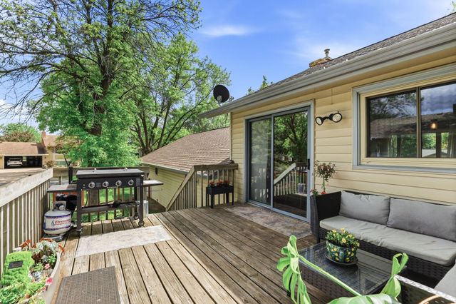 14000 75th Place N, Maple Grove, MN 55311