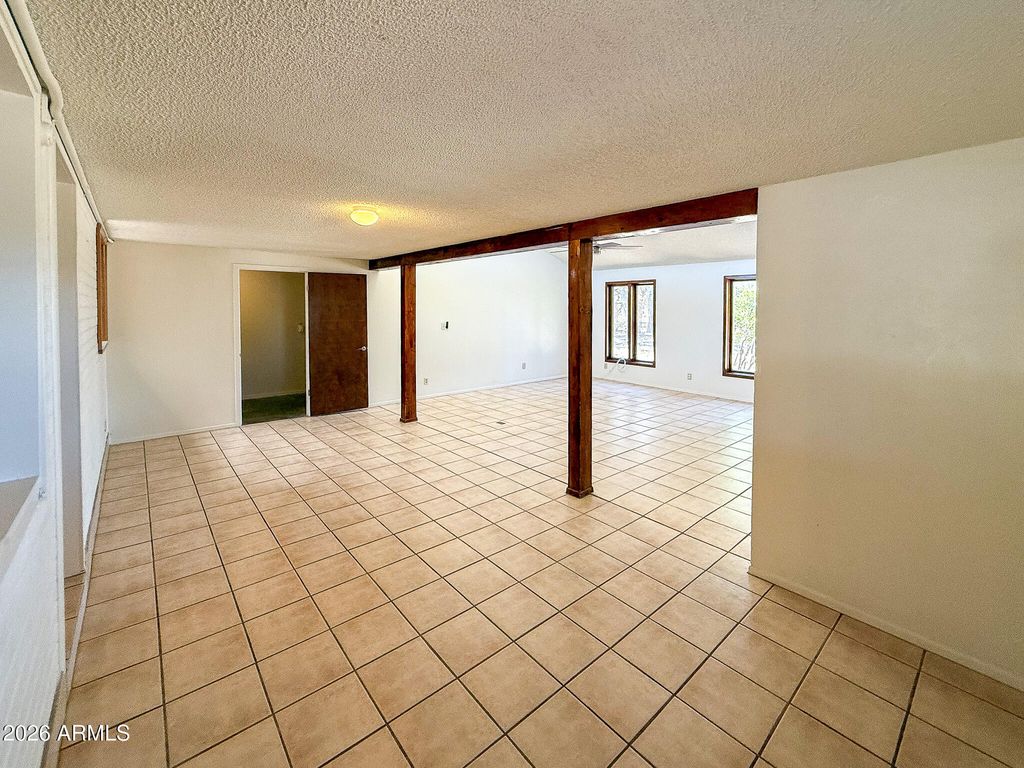 Image 14 of property listing at 948 CACTUS WREN Lane, Sierra Vista, AZ 85635