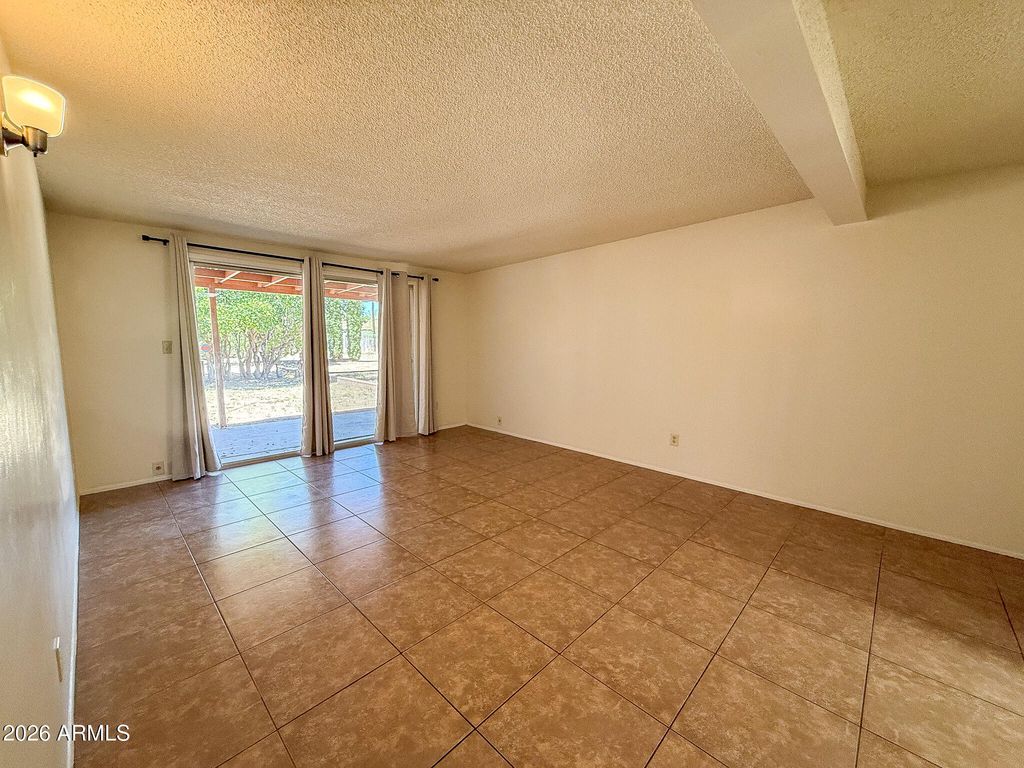 Image 17 of property listing at 948 CACTUS WREN Lane, Sierra Vista, AZ 85635