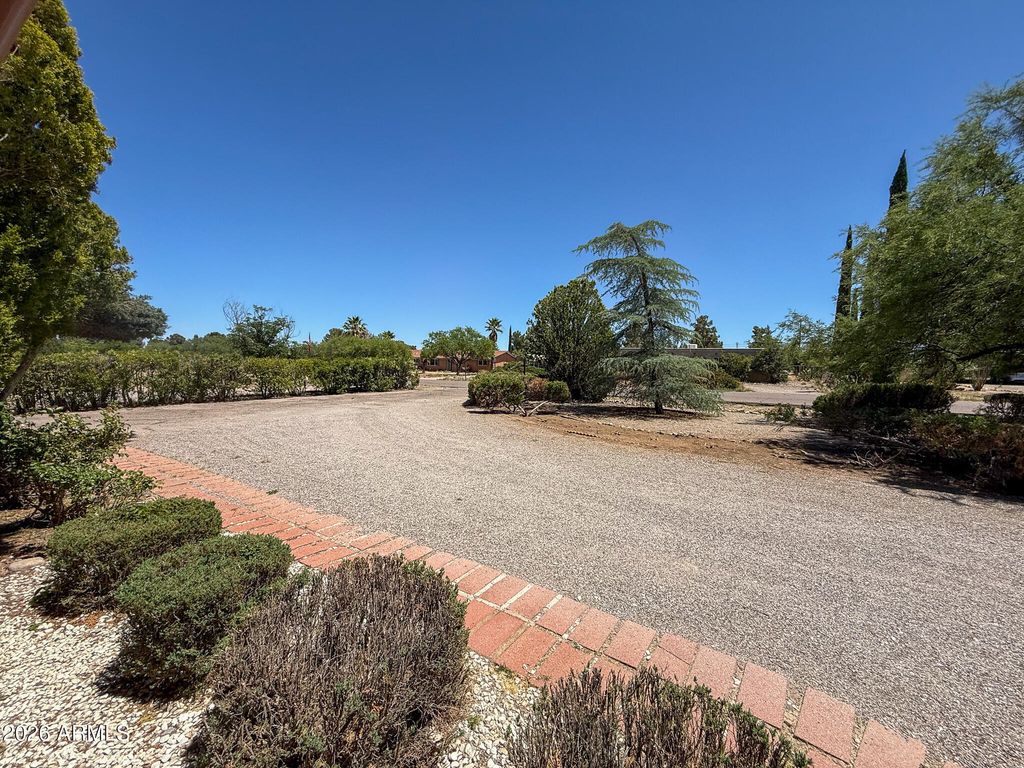 Image 41 of property listing at 948 CACTUS WREN Lane, Sierra Vista, AZ 85635