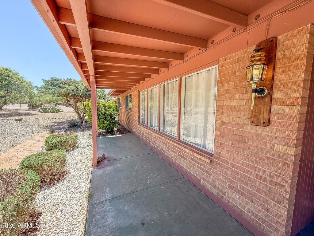 Image 6 of property listing at 948 CACTUS WREN Lane, Sierra Vista, AZ 85635