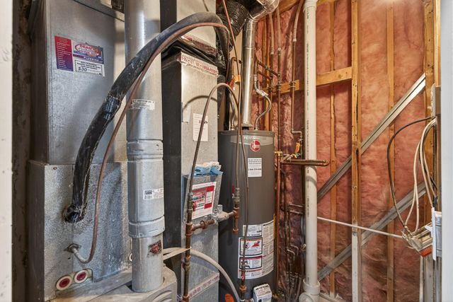 879 Braunworth Court, Chaska, MN 55318