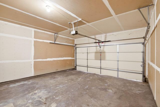 879 Braunworth Court, Chaska, MN 55318