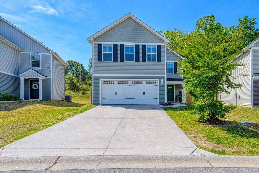 890 Purcell Dr., Woodruff, SC 29388