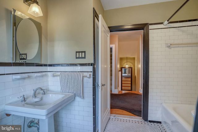 708 GREENHILL AVE, Wilmington, DE 19805