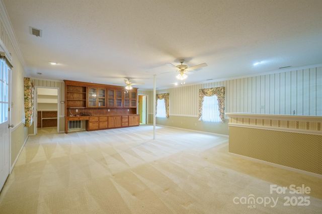 216 Country Club Road, Shelby, NC 28150