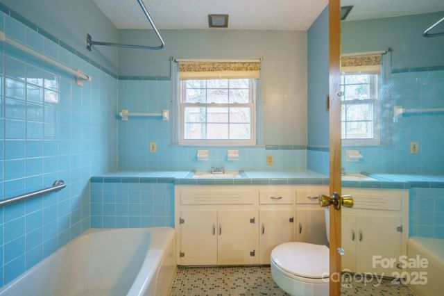 216 Country Club Road, Shelby, NC 28150