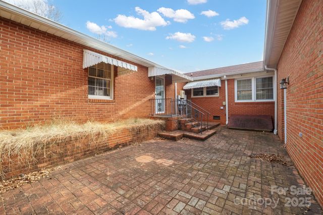 216 Country Club Road, Shelby, NC 28150