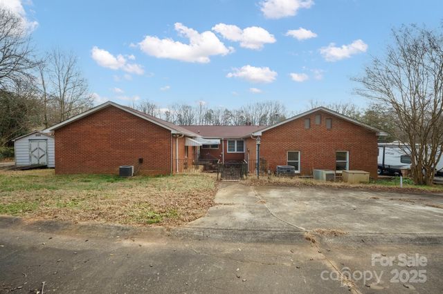 216 Country Club Road, Shelby, NC 28150