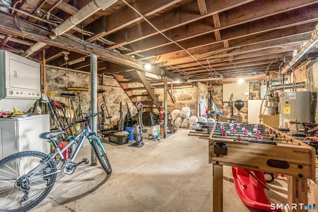 214 Thames Street, New London, CT 06320