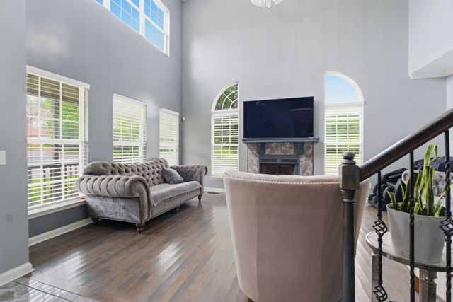4805 Aaron Dr, Antioch, TN 37013
