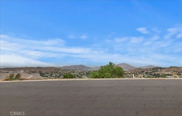 7350 Live Oak, Jurupa Valley, CA 92509