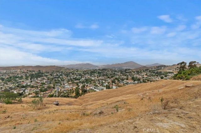 7350 Live Oak, Jurupa Valley, CA 92509