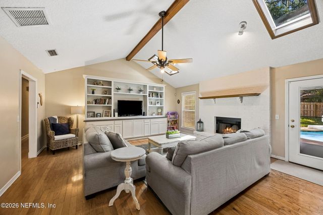 4533 MONUMENT POINT Circle, Jacksonville, FL 32225