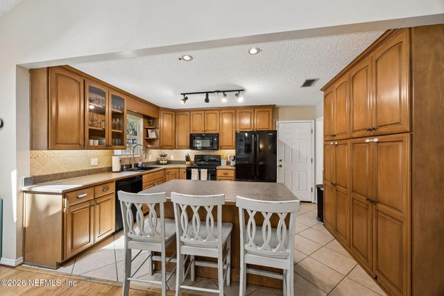4533 MONUMENT POINT Circle, Jacksonville, FL 32225