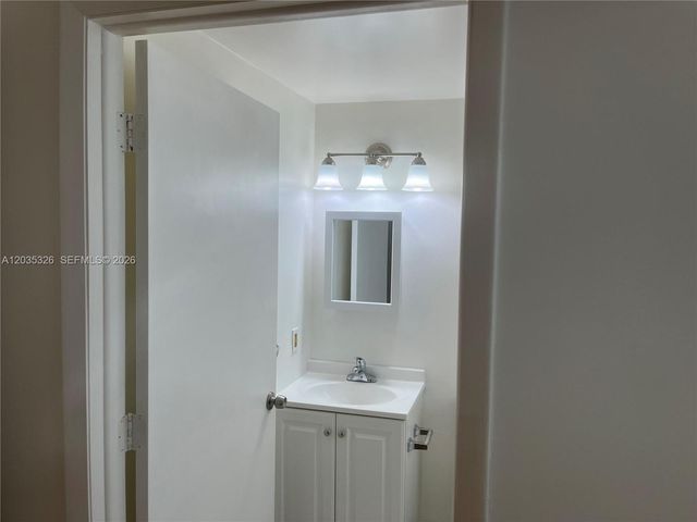 1550 Drexel Ave 203, Miami Beach, FL 33139