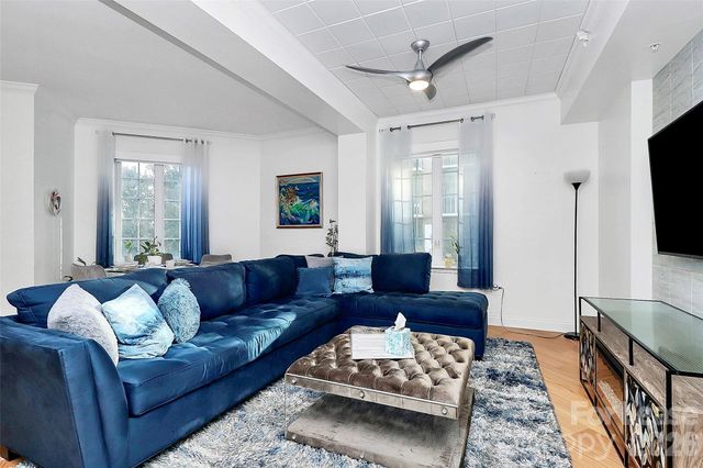 300 W 5th Street 431, Charlotte, NC 28202