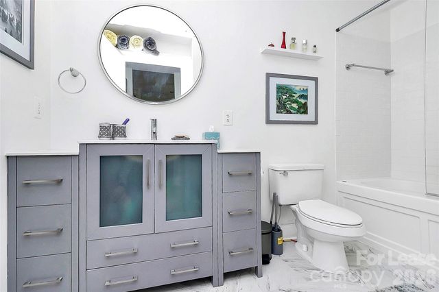 300 W 5th Street 431, Charlotte, NC 28202