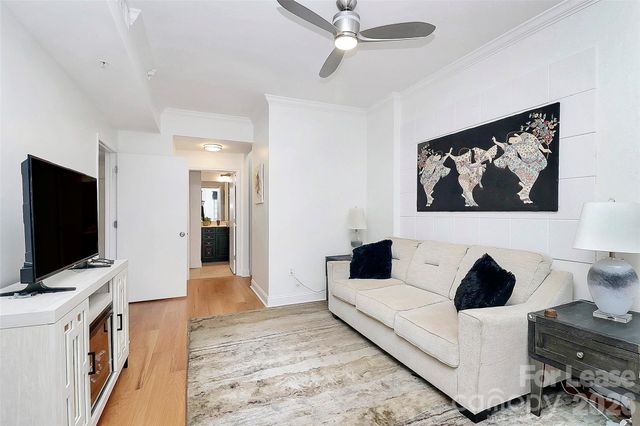 300 W 5th Street 431, Charlotte, NC 28202