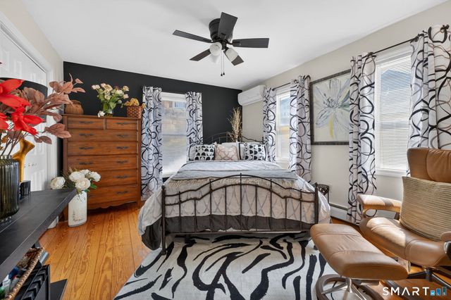 7 Edge Hill Road, East Lyme, CT 06357